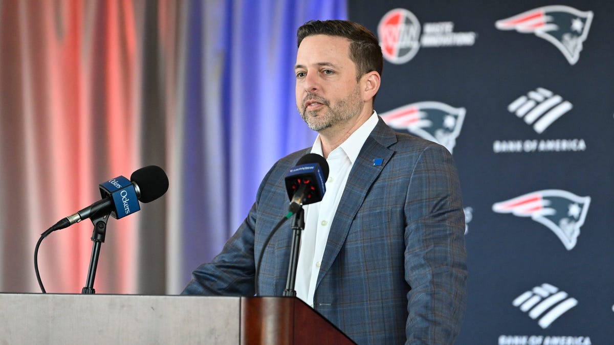 Eliot Wolf makes Mike Vrabel admission after promising Patriots draft