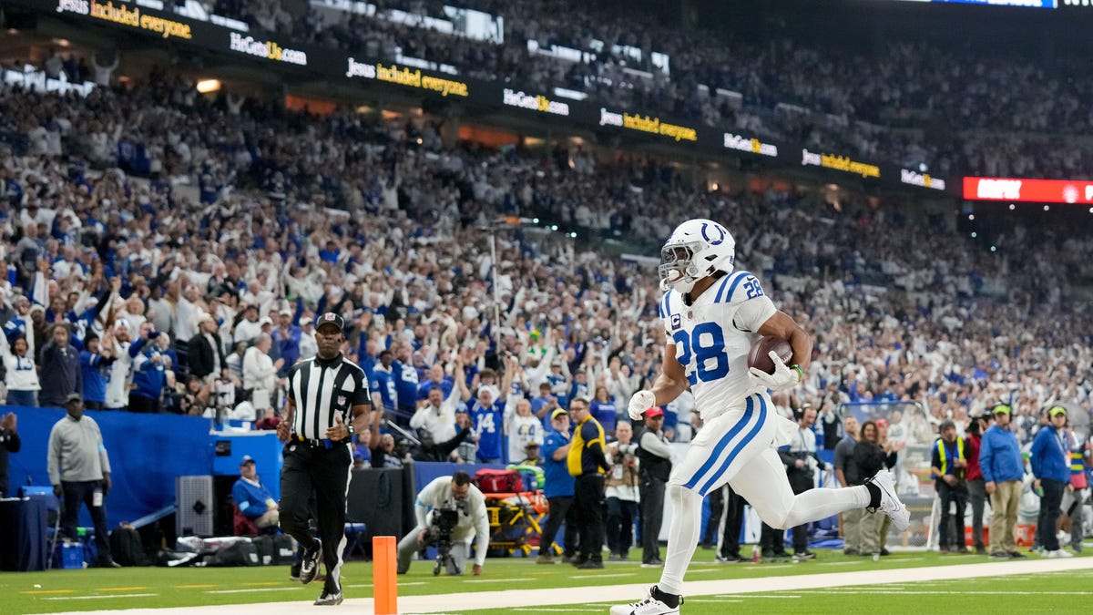 Colts' RB Jonathan Taylor projected to have another big season