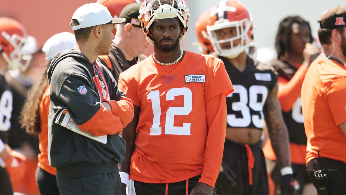 Browns, QB agree to rookie deal