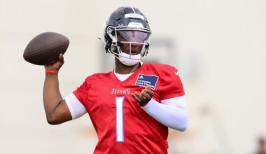 Titans, QB agree to deal