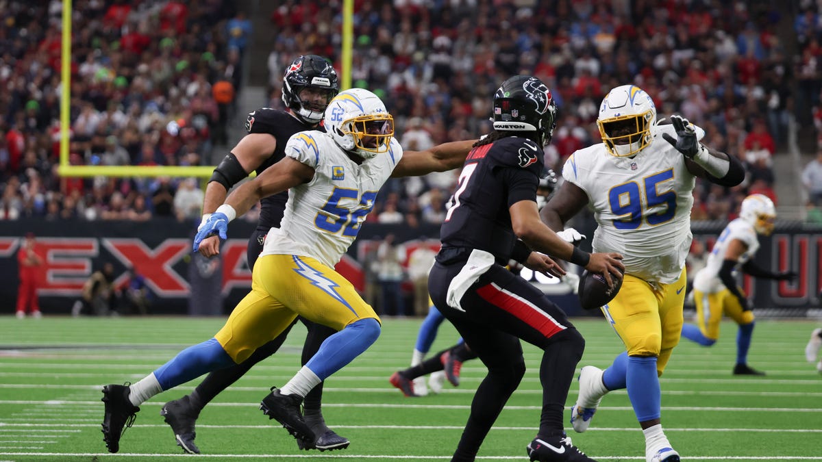 Chargers' Khalil Mack named to top 30 players over 30