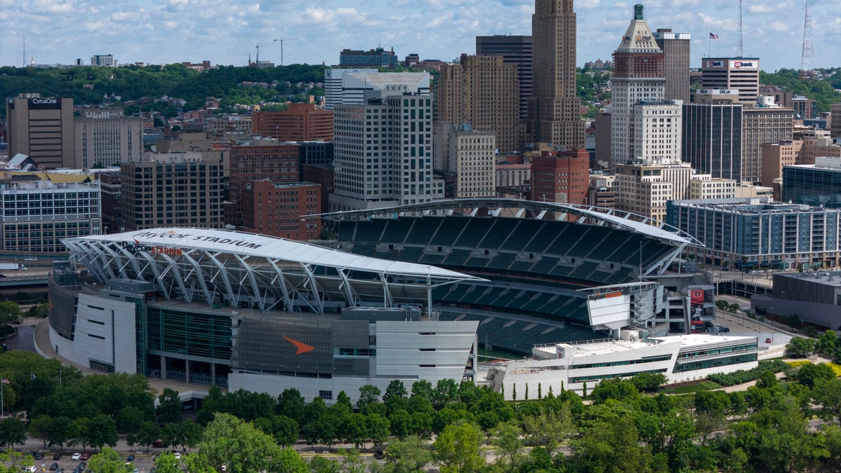 Bengals county disagree on good deal for taxpayers for stadium lease