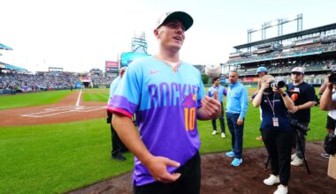 Bo Nix throws first pitch at Rockies game