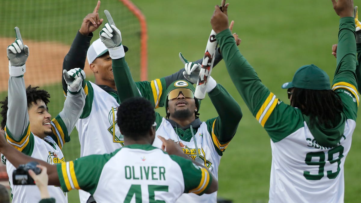 Jordan Love softball game a big hit again