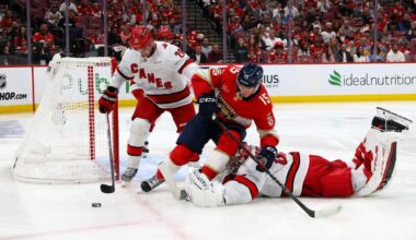 Florida wins with big third period