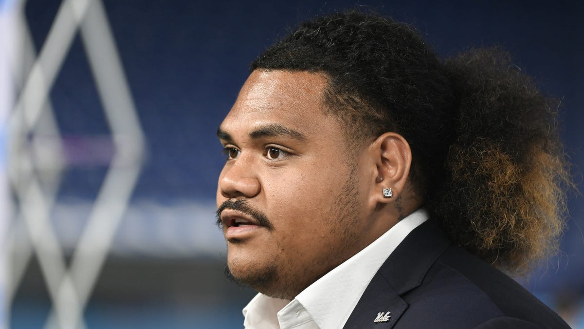 Dallas Cowboys player profile: No. 93 Jay Toia