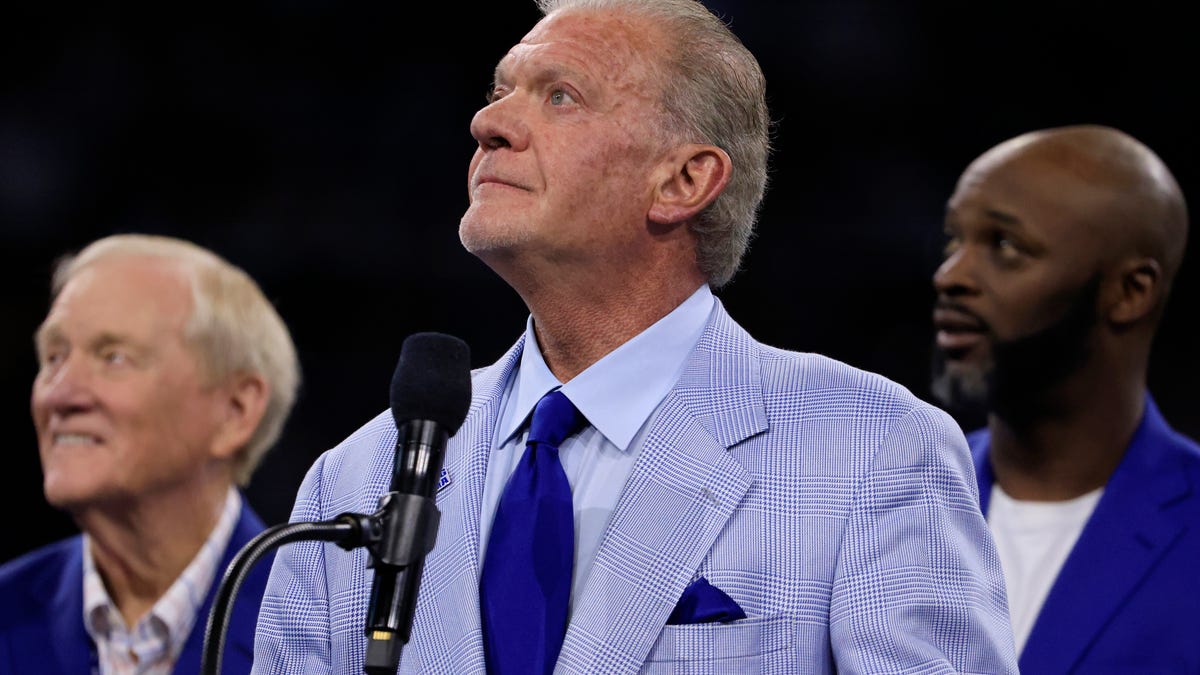 Indianapolis Colts' tribute video for owner Jim Irsay