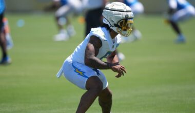 ESPN analyst makes bold prediction for Omarion Hampton