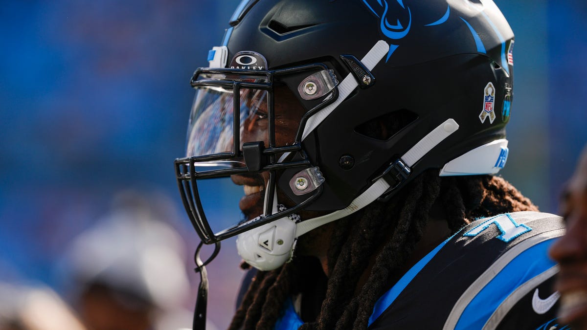 Panthers DC Ejiro Evero speaks on pass rushers