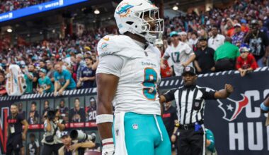 Dolphins reportedly talking Jonnu Smith trade with the Steelers
