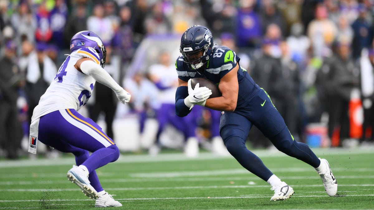 Seahawks TE Noah Fant ranked as No. 25 according to PFF