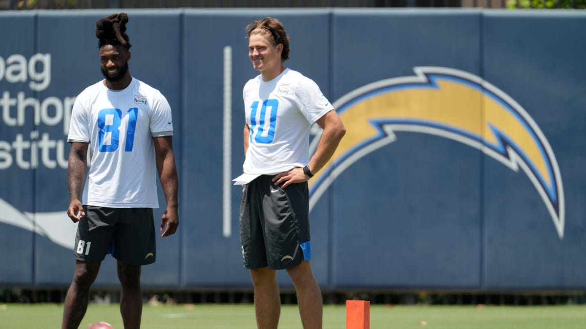 Where Justin Herbert's supporting cast ranks among all 32 NFL teams