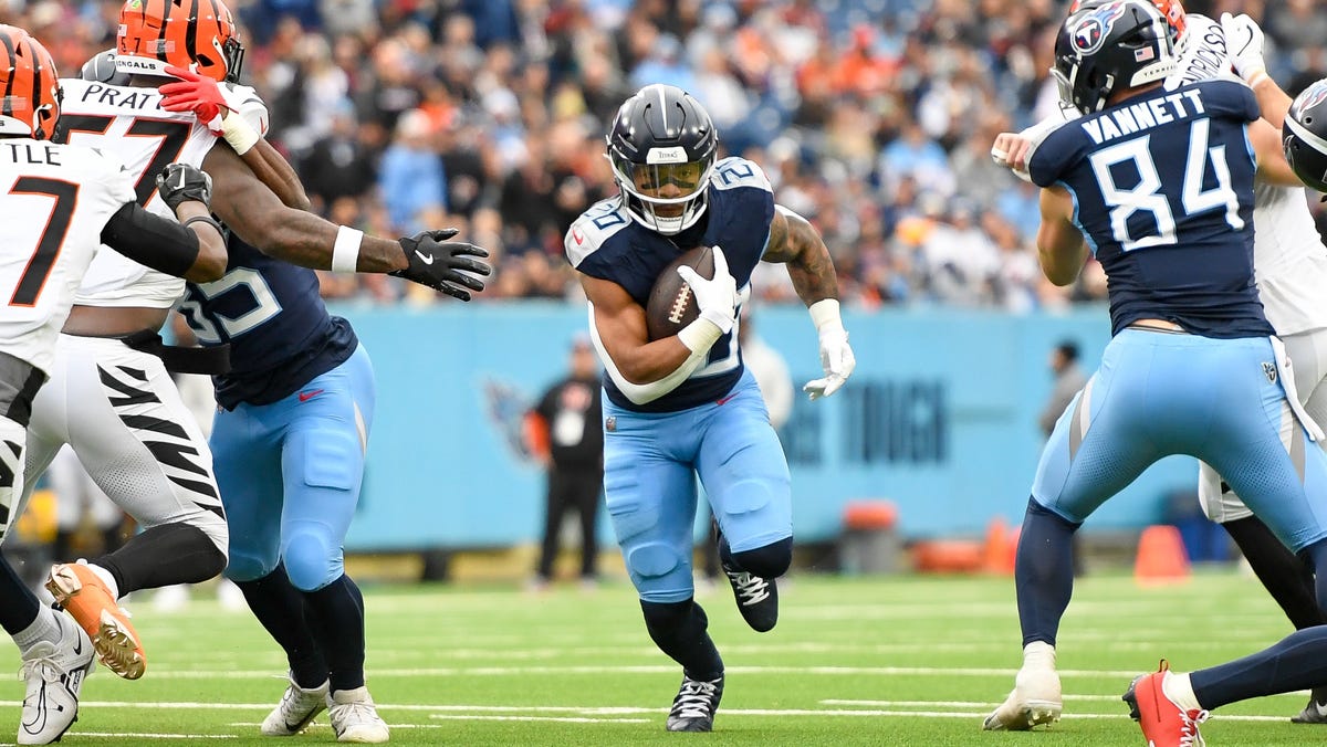 Where does Titans' Tony Pollard rank among NFL's top 32 running backs?