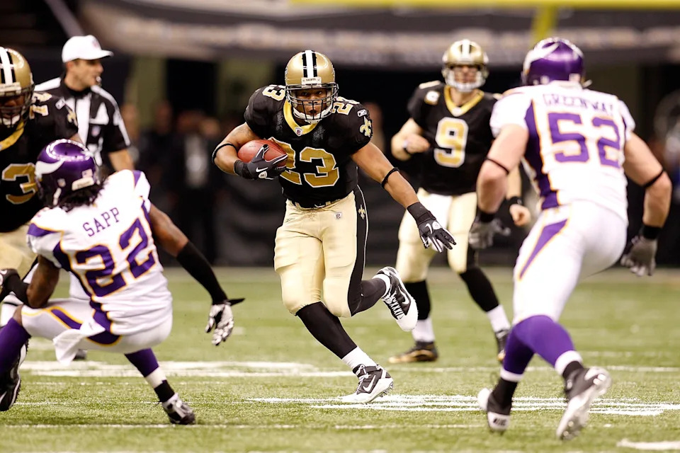 NEW ORLEANS - JANUARY 24: Pierre Thomas #23 of the New Orleans Saints runs the ball against the Minnesota Vikings during the NFC Championship Game at the Louisiana Superdome on January 24, 2010 in New Orleans, Louisiana. The Saints won 31-28 in overtime. (Photo by Chris Graythen/Getty Images)