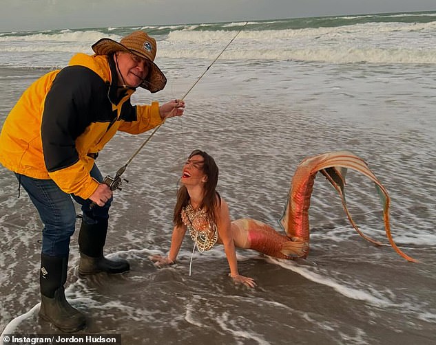 Belichick poses with Hudson in a mermaid outfit in a eye-catching social media post