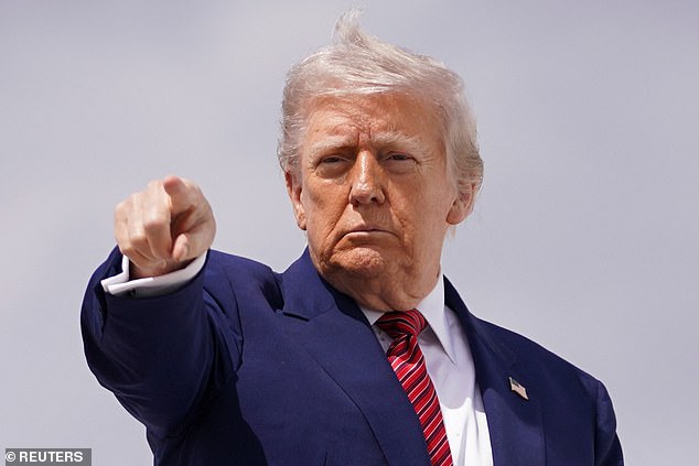 Trump took a vicious swipe at the New York Jets during the Florida Gators' White House visit