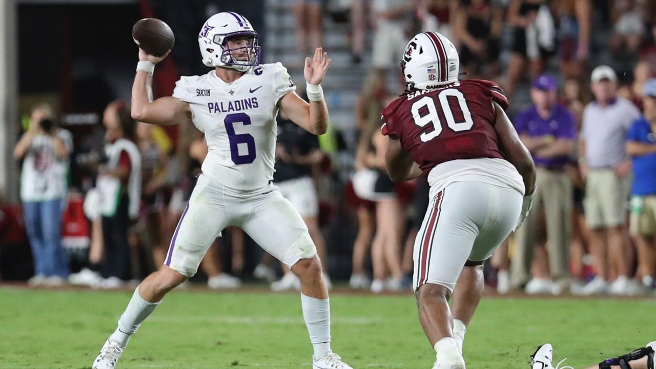 Bills’ new DT Sanders can do it all, college coach says