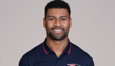 Broncos hire Camren Williams, ex-Patriots scout