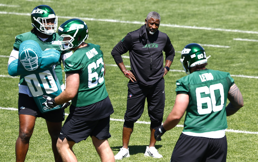 Jets' Aaron Glenn credits Lions' Dan Campbell in preparing him for job