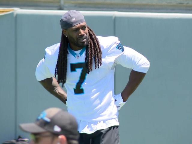 Panthers release Jadeveon Clowney, place Jonathon Brooks on PUP list :: WRALSportsFan.com