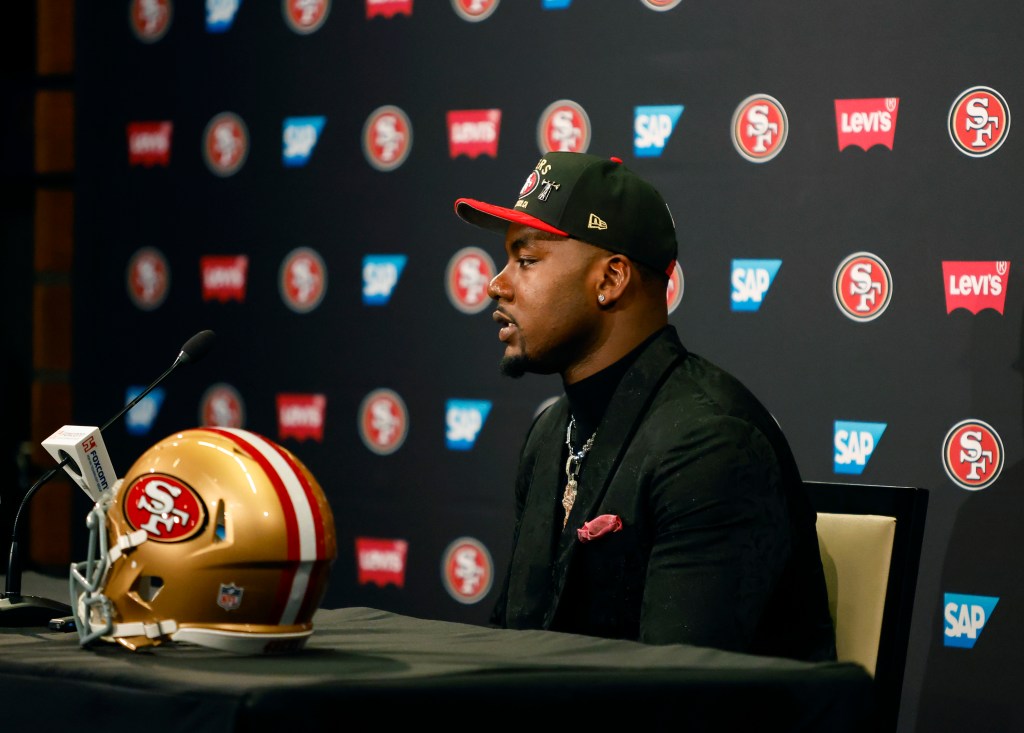 49ers' rookie camp is first step toward defensive linemen's bond