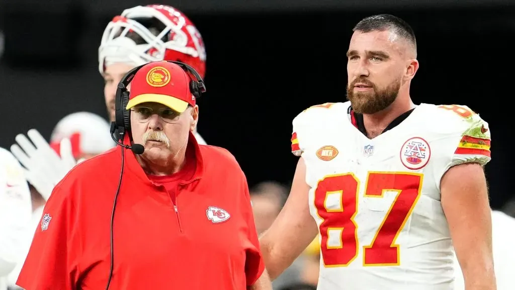 Reid and Kelce on the sidelines