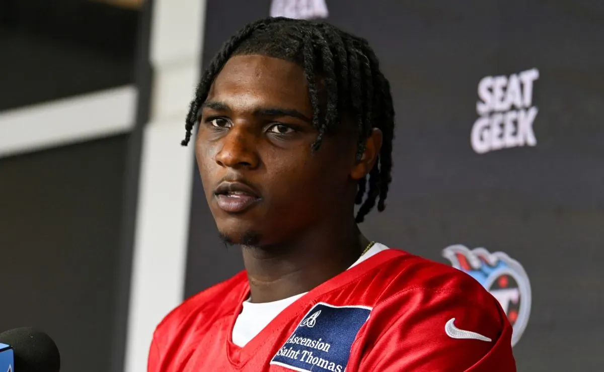 Cam Ward and Travis Hunter exchange heated words on the Titans-Jaguars rivalry