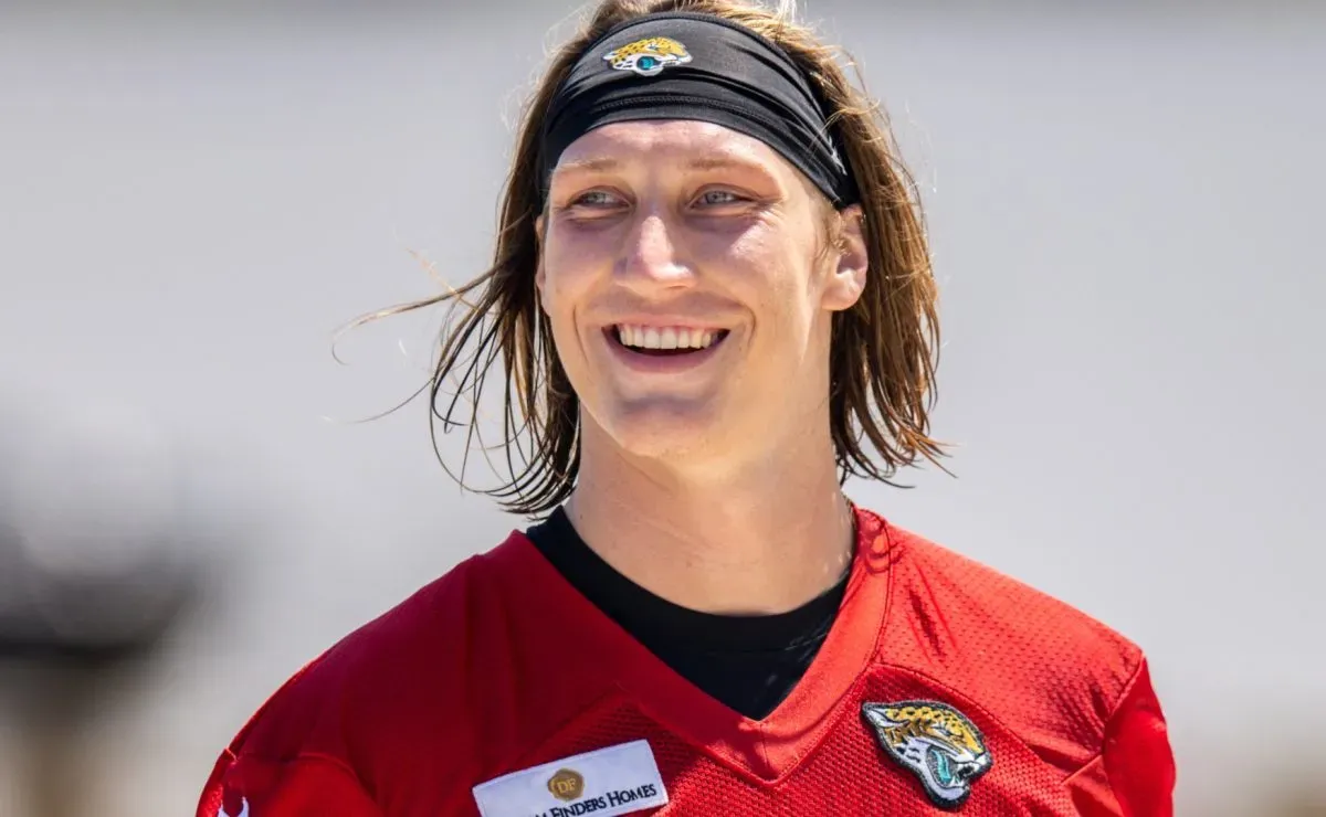 Trevor Lawrence's offensive weapon sends clear message to Jaguars HC Liam Coen ahead of 2025 NFL season
