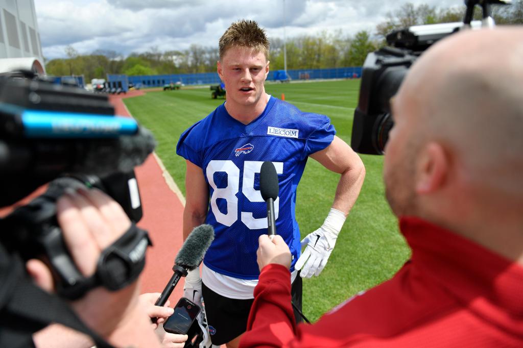 NFL taps Buffalo Bills for ‘Hard Knocks’ debut during training camp and NFC East for in-season show – Chicago Tribune