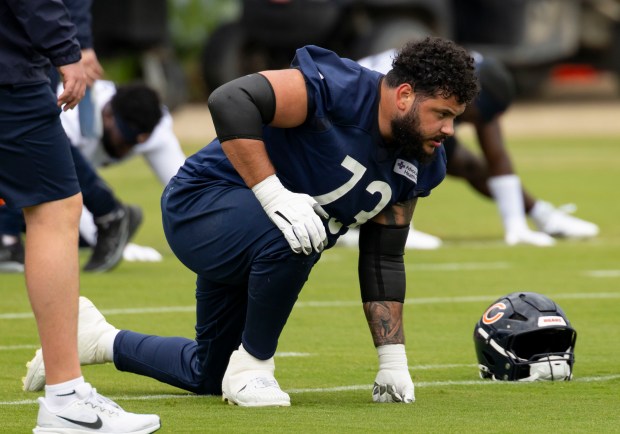 Bears guard Jonah Jackson (73) practices Wednesday, May 28, 2025, at Halas Hall. (Brian Cassella/Chicago Tribune)