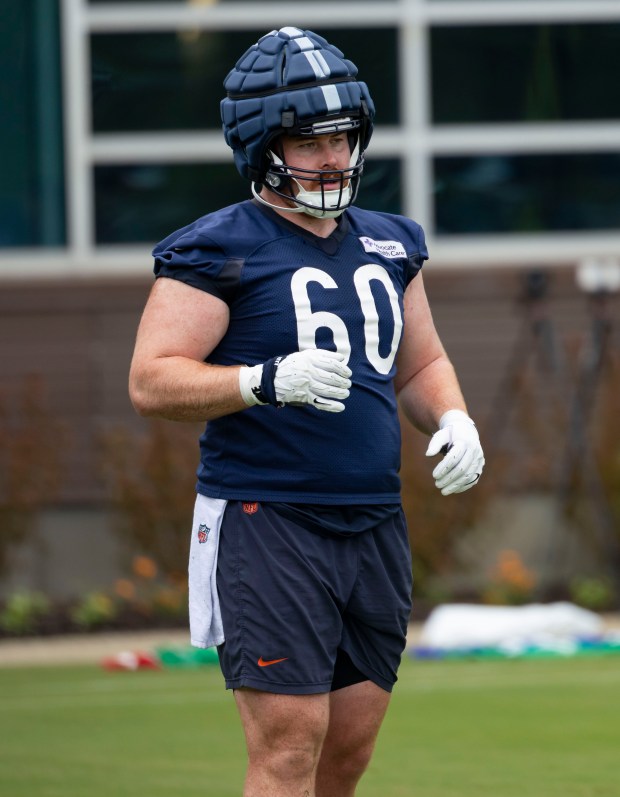 Bears guard Bill Murray (60) practices Wednesday, May 28, 2025, at Halas Hall. (Brian Cassella/Chicago Tribune)