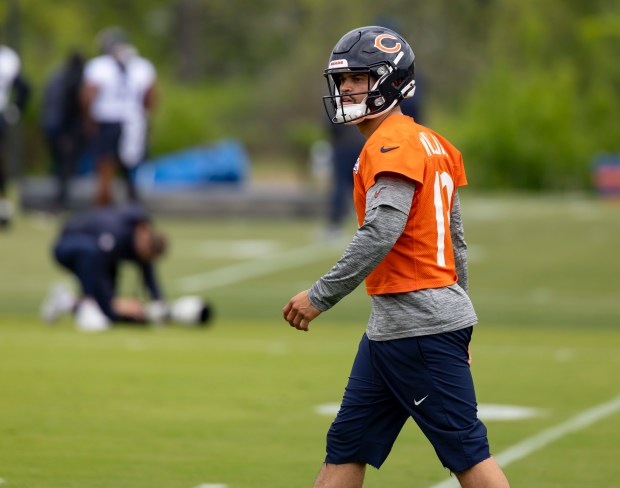 Bears quarterback Caleb Williams practices Wednesday, May 28, 2025, at Halas Hall. (Brian Cassella/Chicago Tribune)