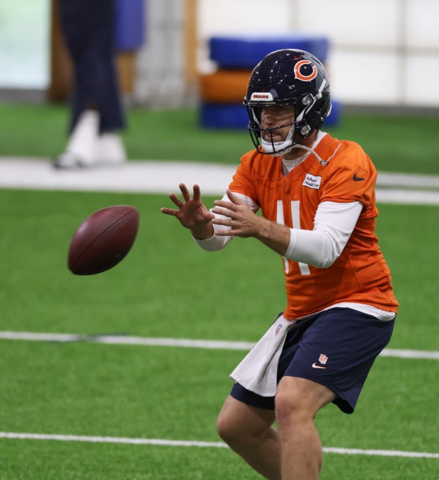 Case Keenum works out during the Bears organized team activities in the Walter Payton Center at Halas Hall on May 21, 2025, in Lake Forest. (John J. Kim/Chicago Tribune)