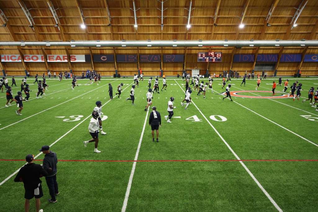 Chicago Bears to host Miami Dolphins, Buffalo Bills at Halas Hall