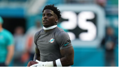 Dolphins’ star WR Tyreek Hill secretly had a second wrist surgery and fans only found out through his Snapchat