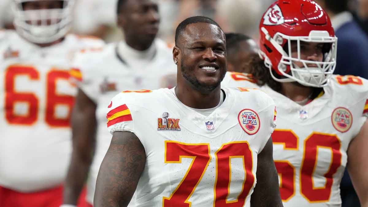 Kansas City Chiefs offensive tackle D.J. Humphries (70) takes the field before Super Bowl LIX against the Philadelphia Eagles at Caesars Superdome.