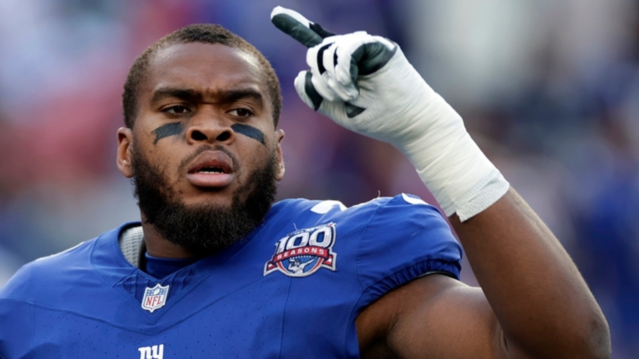 Former Alabama All-American Evan Neal working at new spot for New York Giants