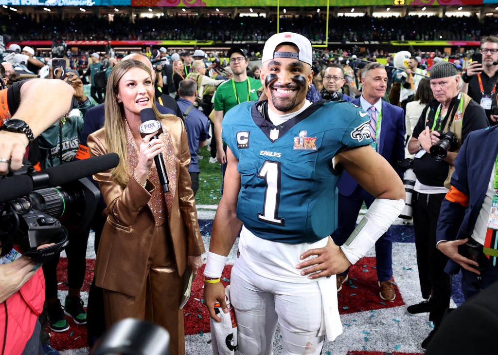 Tom Brady And Erin Andrews Reveal History-Making Fox NFL Doubleheader
