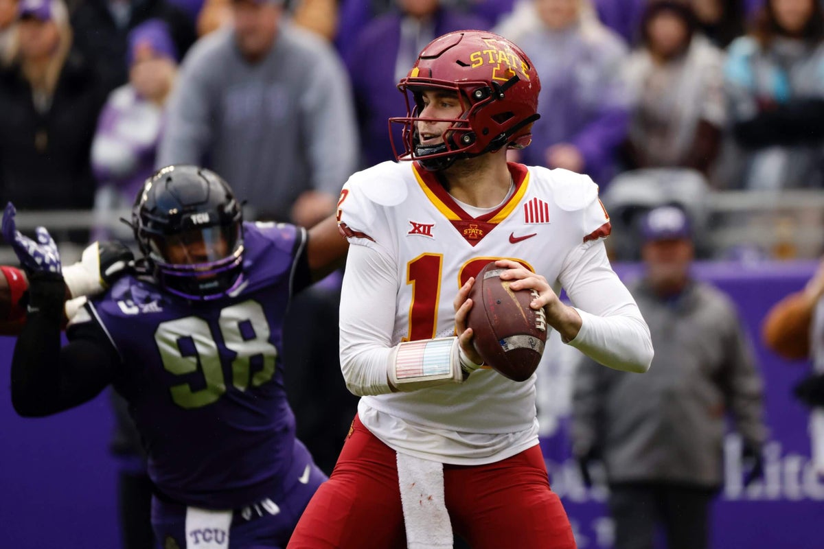 Ex-Iowa State QB Hunter Dekkers, banned by NCAA for sports betting, signed by New Orleans Saints