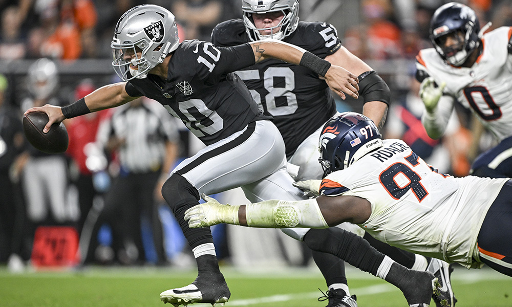 Broncos to bring ex-Raiders quarterback in for rookie minicamp tryout this weekend