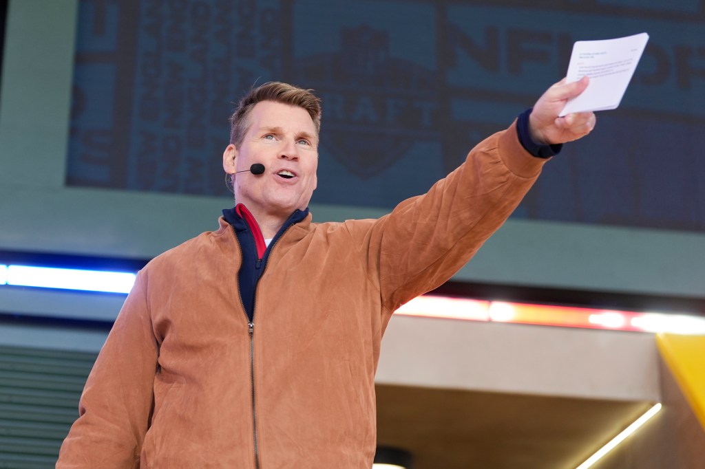 Scott Hanson speaks on stage during the during the third day of the 2025 NFL Draft on April 26, 2025 in Green Bay, Wisconsin. 