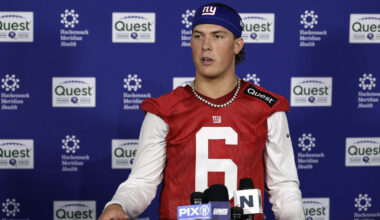 Jaxson Dart contract New York Giants rookie...