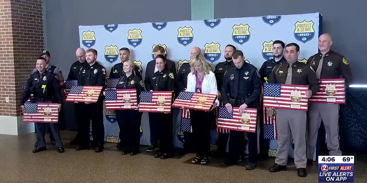 Packers honor police around the state for ‘Protect & Serve’ award