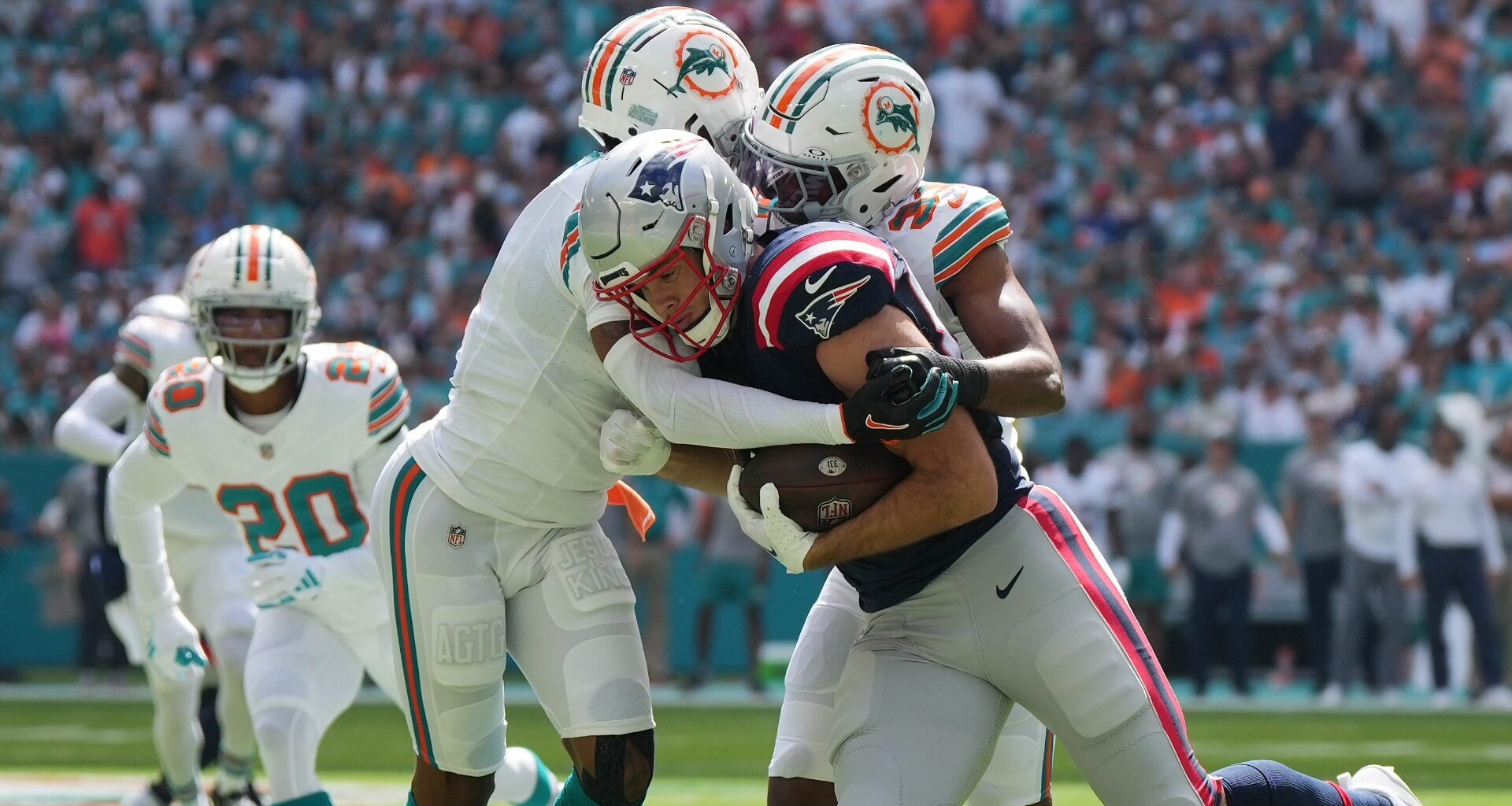 Patriots Rival Will 'Move On' From This Star Defender