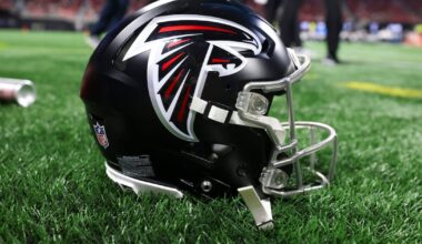 Falcons sign linebacker, release wide receiver