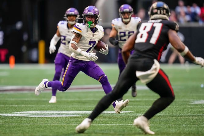 NFL: Minnesota Vikings at Atlanta Falcons