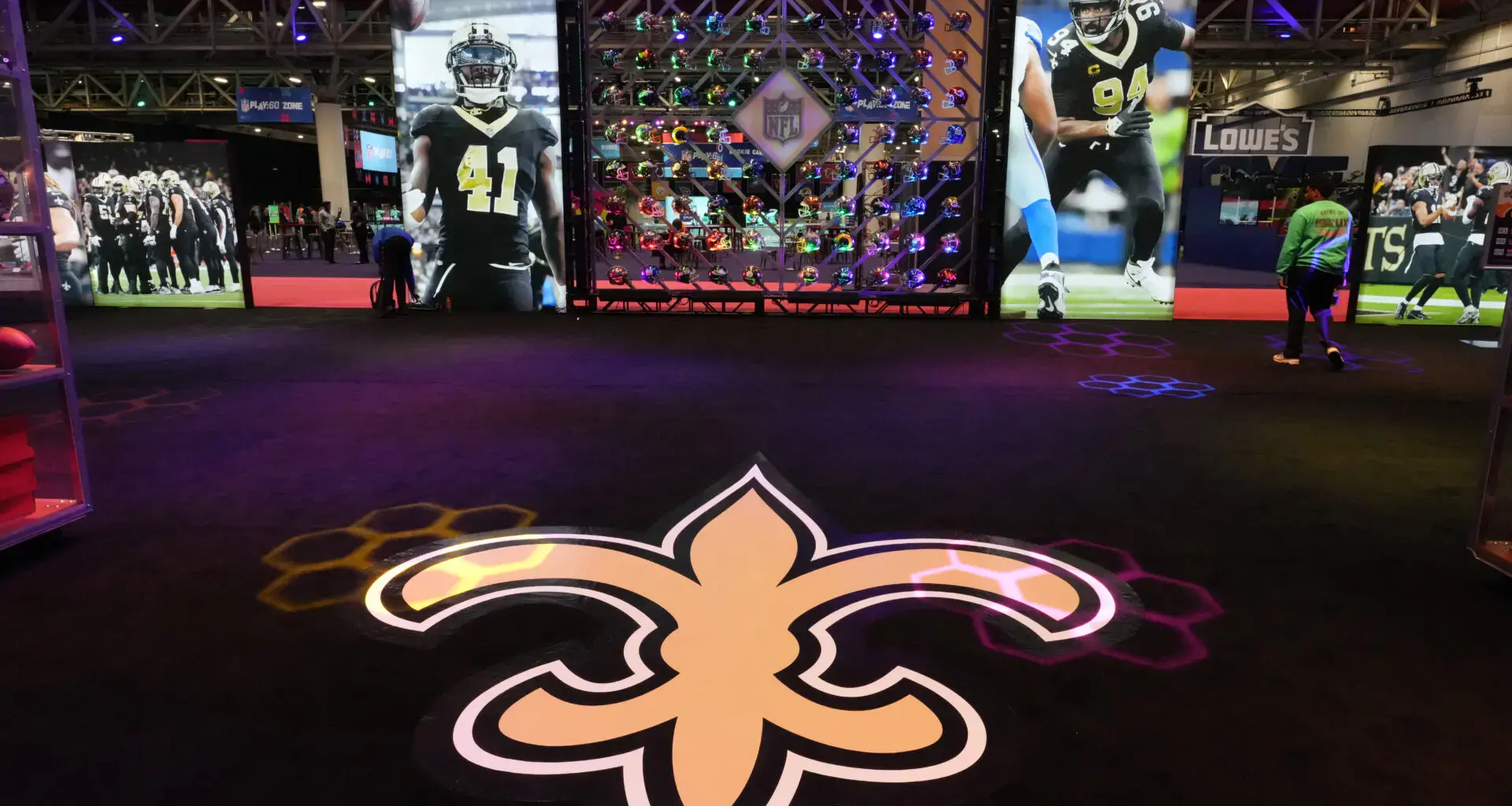 NFL's New Orleans Saints and ELF Paris Musketeers Join Forces