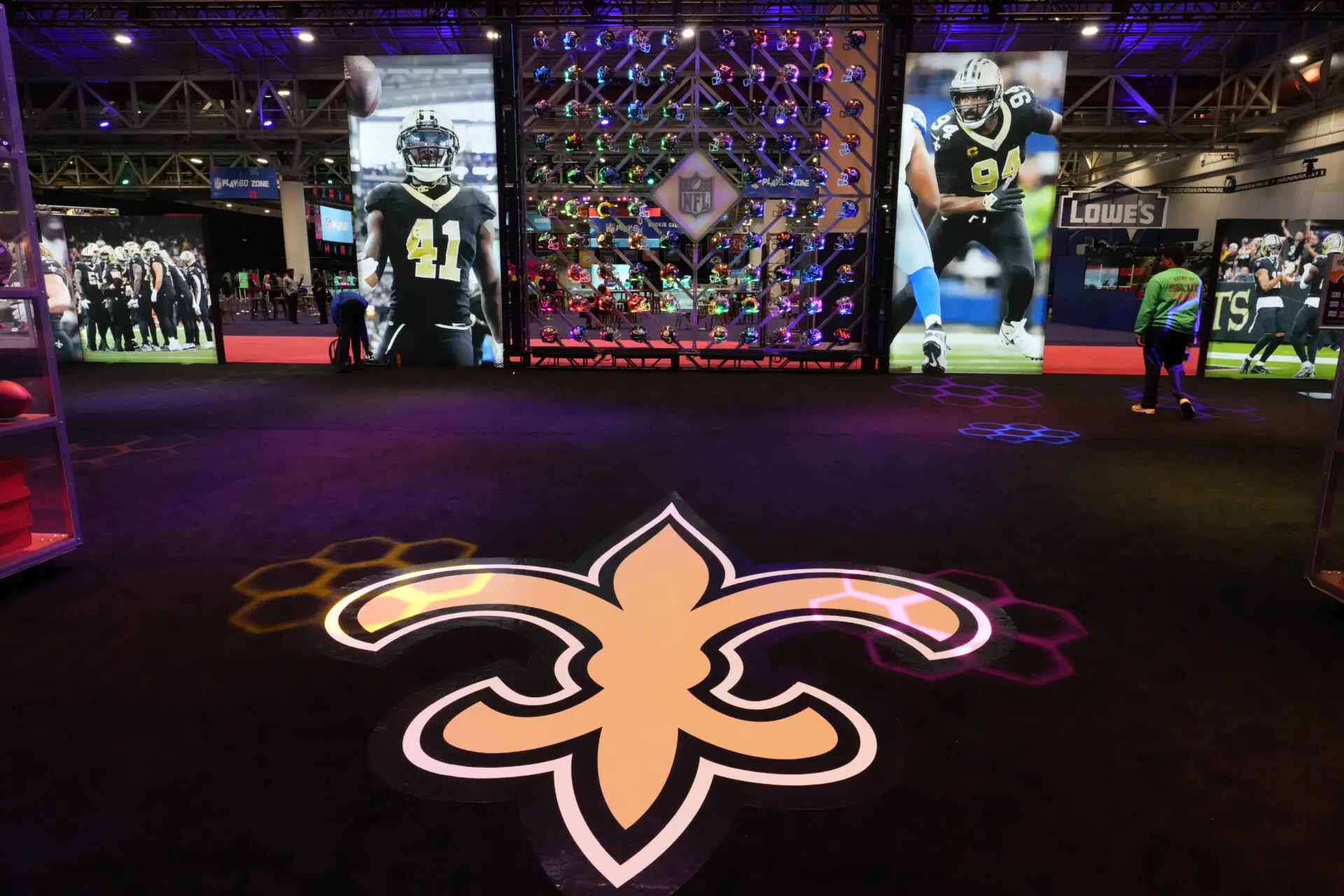 NFL's New Orleans Saints and ELF Paris Musketeers Join Forces
