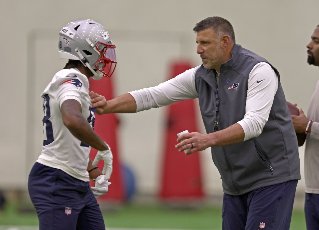 Patriots rookie minicamp notes: RB TreVeyon Henderson absent