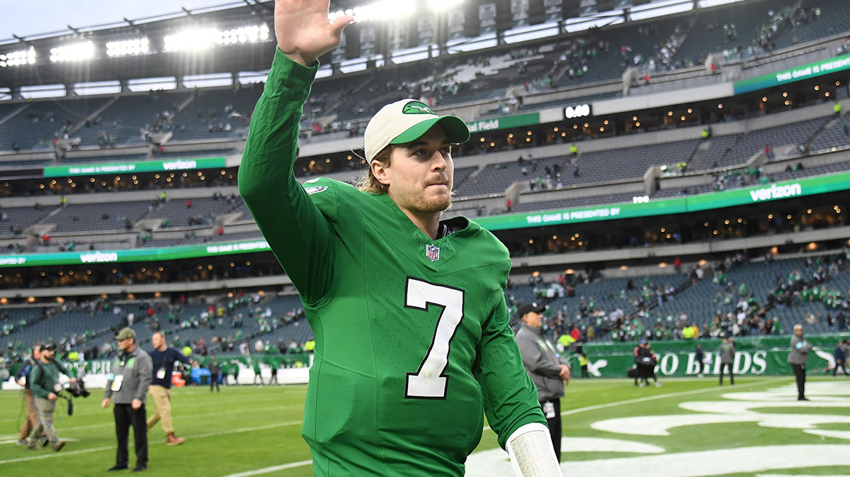 Philadelphia Eagles quarterback Kenny Pickett (7) walks off the field after win against the Dallas Cowboys at Lincoln Financial Field.